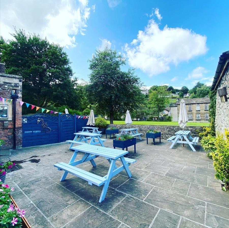The Shoulder Of Mutton Hotel Bradwell  Exterior foto